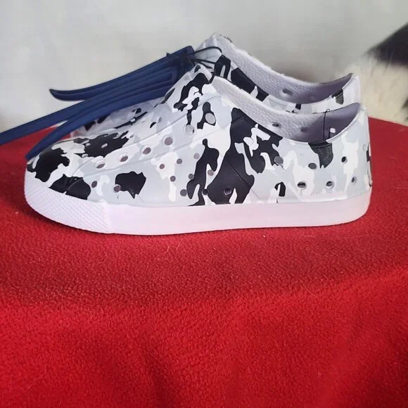 DSG Youth White Gray and Black Camo Non Marking Sole EVA Slip On Shoes Size 11K - Picture 9 of 16